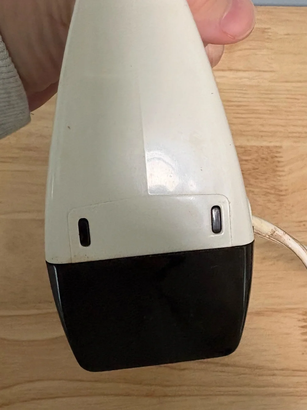 Regal Electric Knife in White and Brown